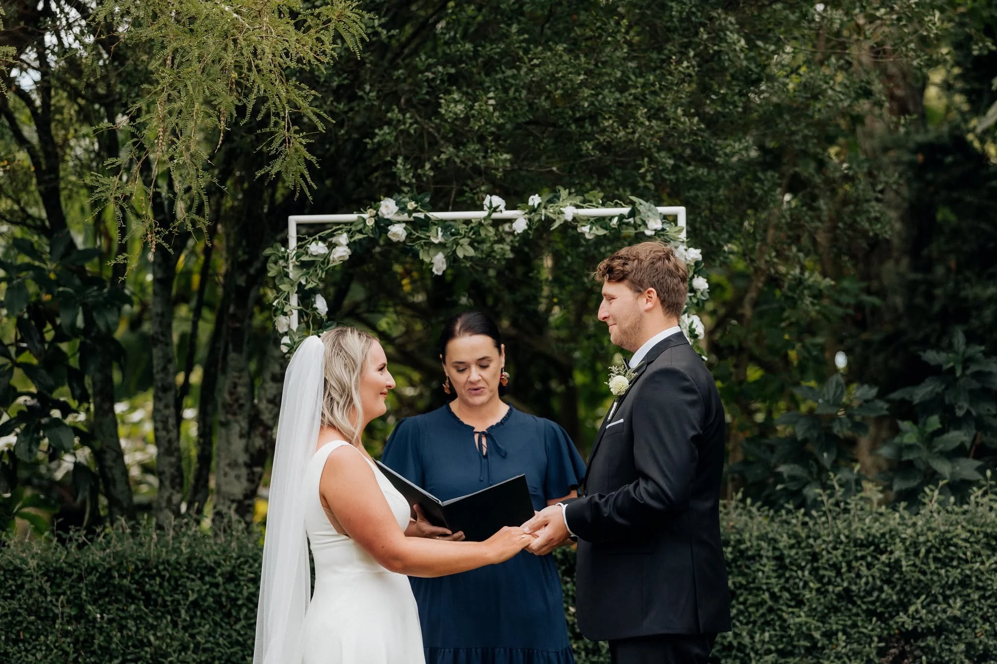 Amber Caskey Celebrant, Celebrants in New Plymouth