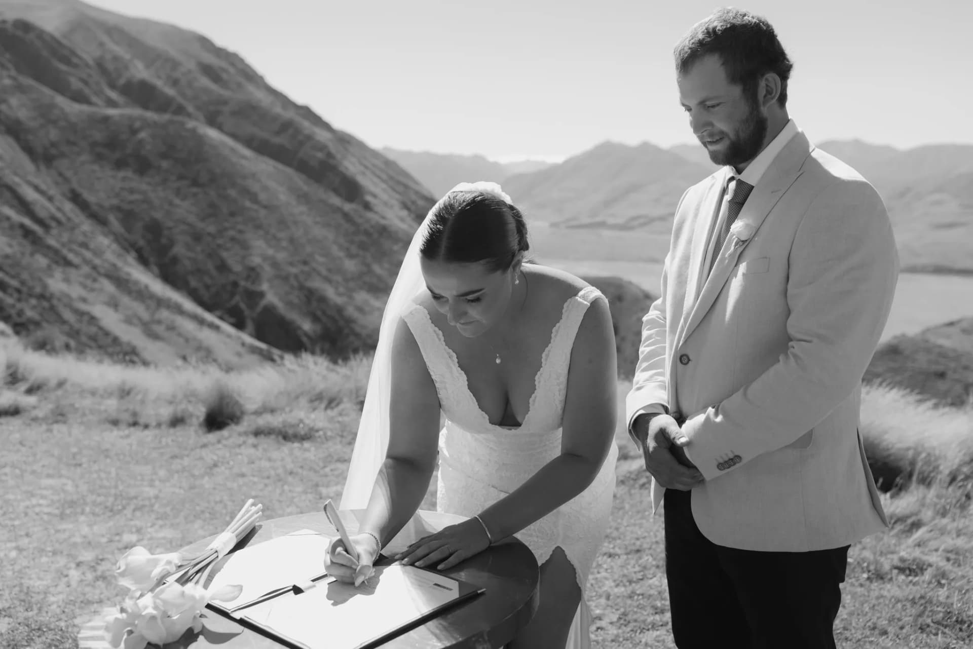 Tie the Knot with Ollie
