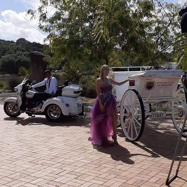 Wedding Cars on Quayside logo