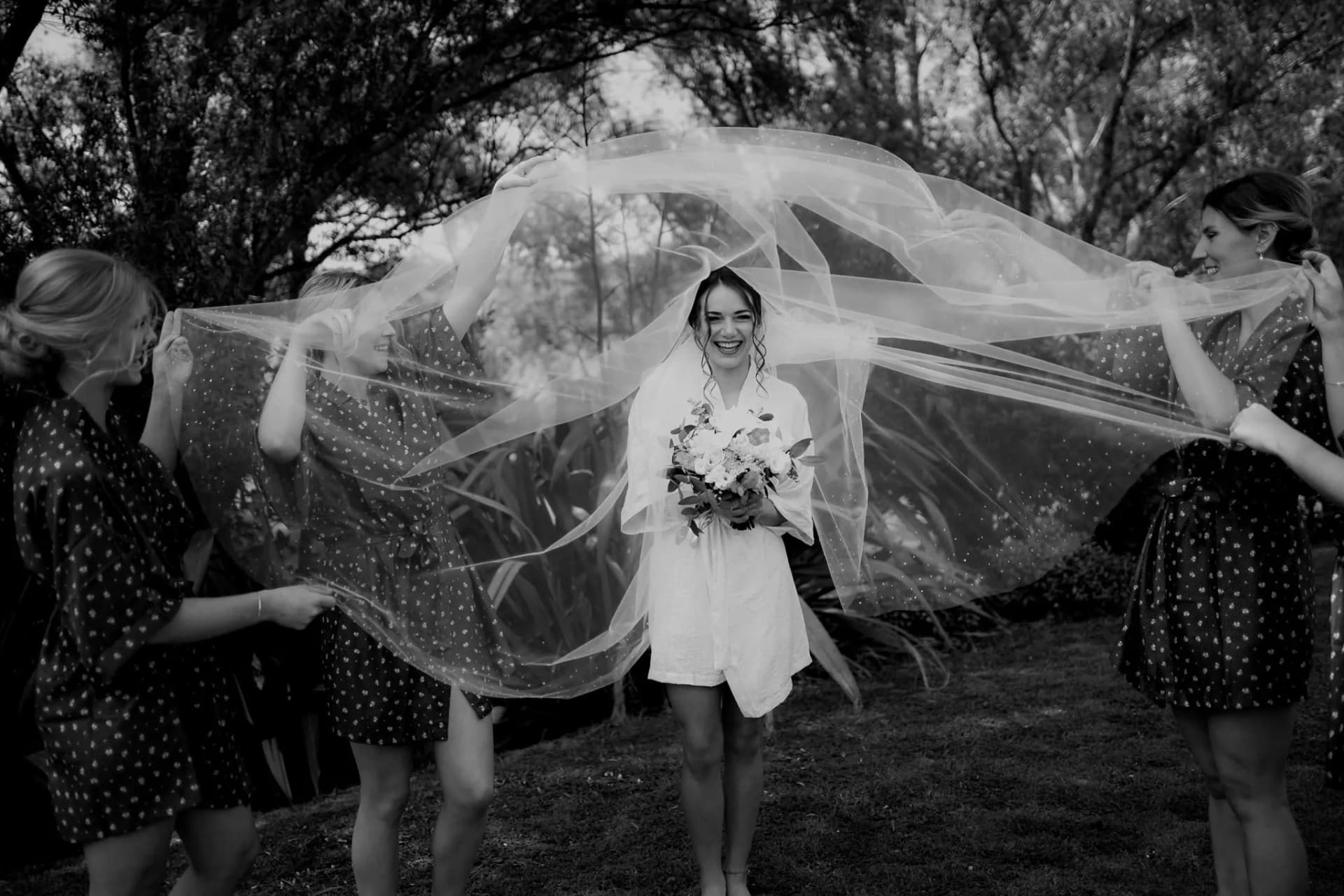 Ellie Kia, Photographers in Auckland