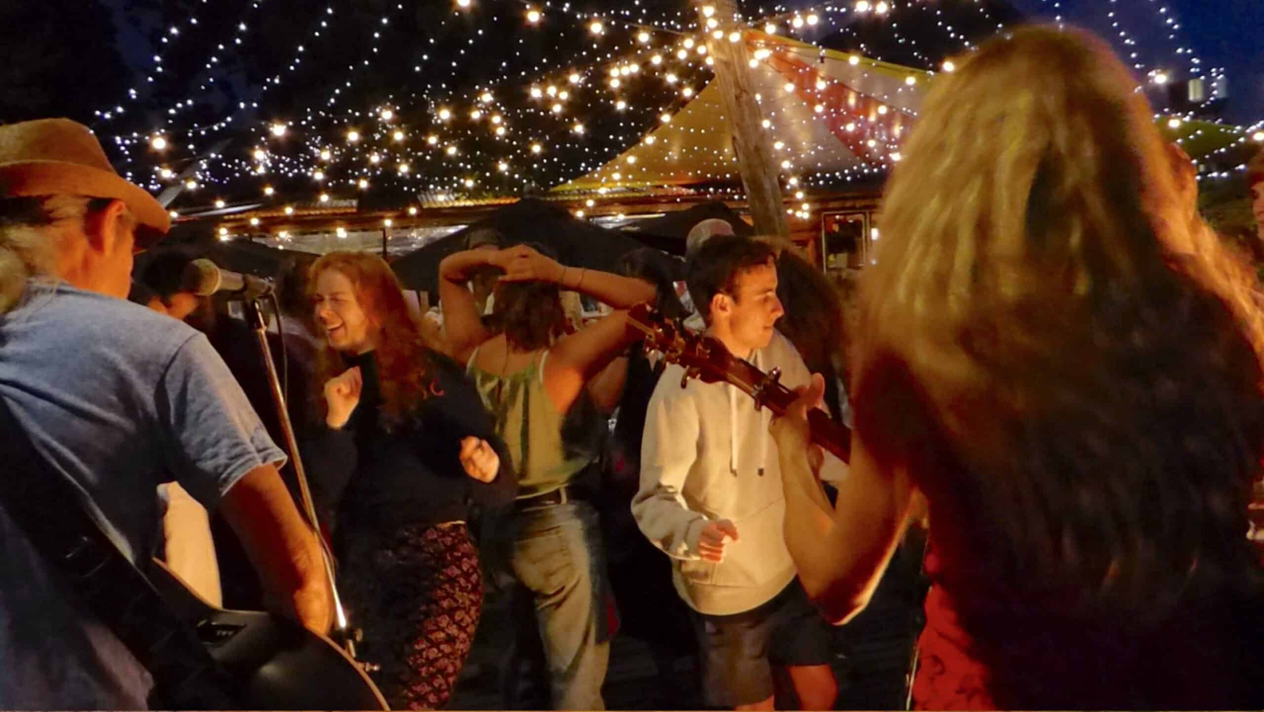 Gypsy Pickers, Music & DJs