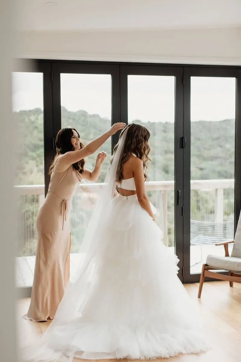 Yvana Sanders Bridal Hairstylist, Hair & Makeup in Tauranga